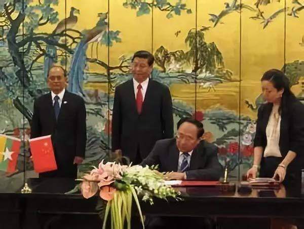 2013年4月5日，中国国家主席习近平、缅甸总统吴登盛共同见证缅甸上耶崖输变电项目贷款协议签署