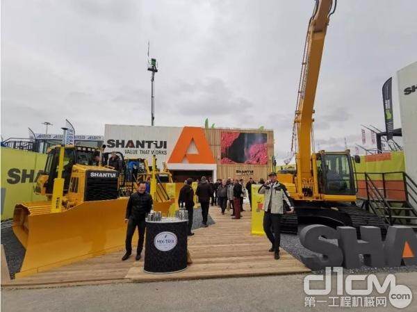 bauma 2019山推展台