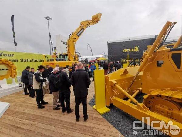 bauma 2019山推展台