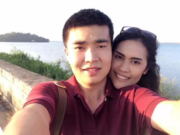 三一服务工程师刘鹏和他的妻子