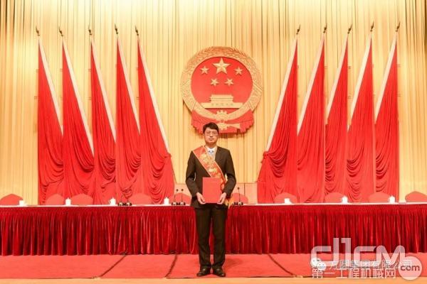 方圆集团总经理刘长城荣获“海阳市劳动模范”称号