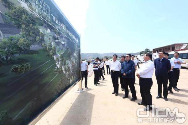 国机集团为元里村等9个村建设供水塔、村主路，安装路灯等