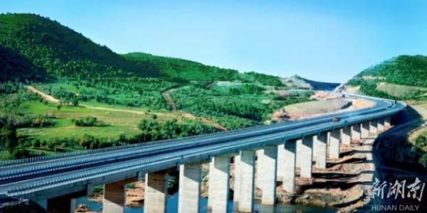 阿尔及利亚东西高速公路项目