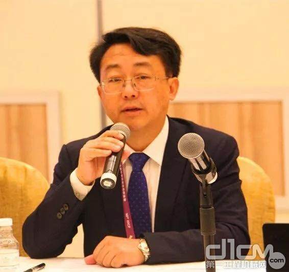 广西柳工机械股份有限公司副总裁罗国兵致辞