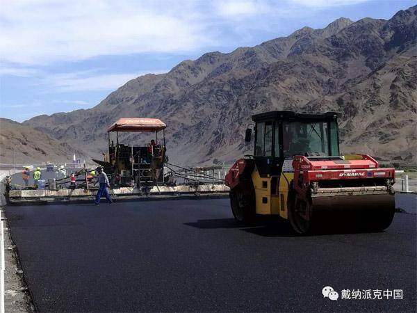 连霍高速（G30）新疆境内小草湖至乌鲁木齐高速公路改扩建项目正在火热进行中