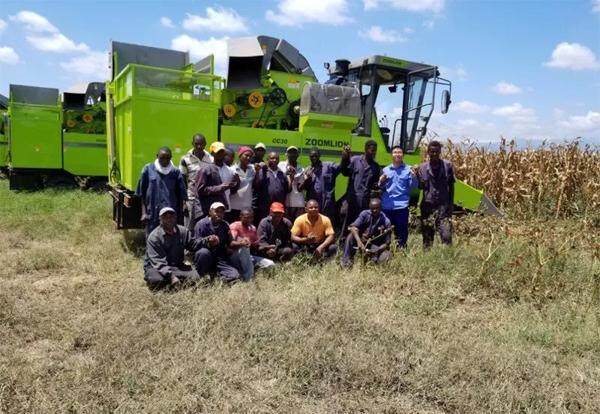 ▲中联重科玉米收获机在肯尼亚作业