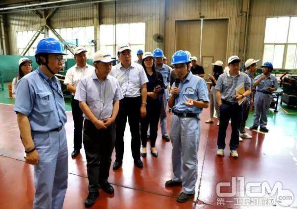 生态环境部国际合作司司长郭敬带队到济宁高新区小松山推调研