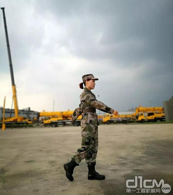 原上海某战略部队退伍军人葛燕燕