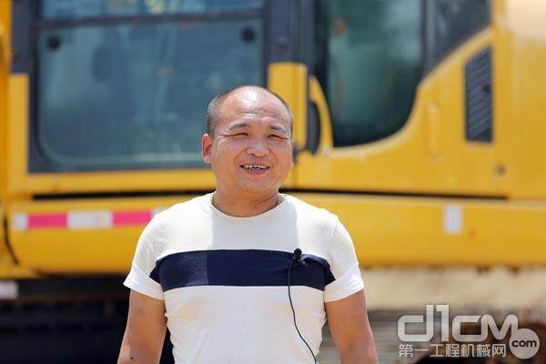 韩队长是北京宝通旭工程机械租赁有限公司手下工程机械车队的队长
