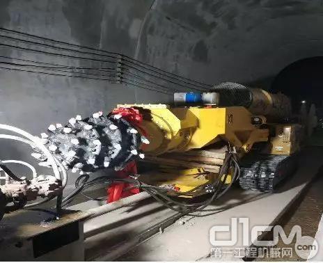徐工隧道掘进机在大瑞铁路施工