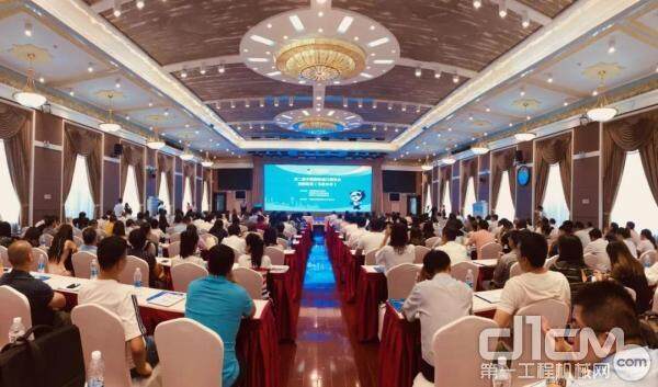 中国国际进口博览会招商路演活动在新疆乌鲁木齐举行