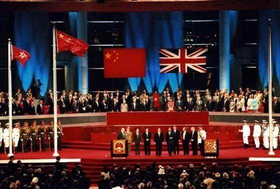 1997年，香港回归，两岸互通，威克集团在香港成立全资子公司