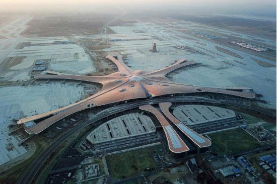 三一压路机助力北京大兴国际机场建设