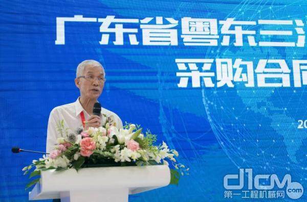 中国工程机械工业协会会长祁俊讲话