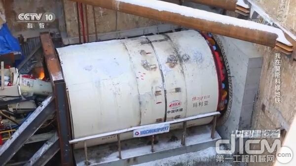 �ܹ���˳��ʼ��