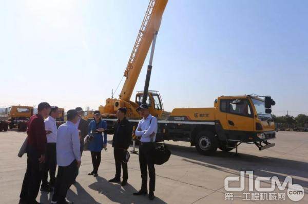 �����������Գ�