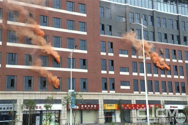 遂宁市高新区组织开展“防风险 保平安”消防应急演练
