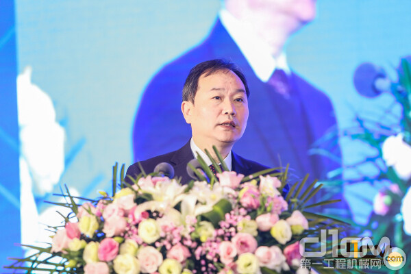 中国工程机械工业协会副秘书长王金星：工程机械行业睁开机缘以及挑战