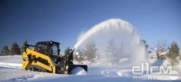 CAT®除雪机