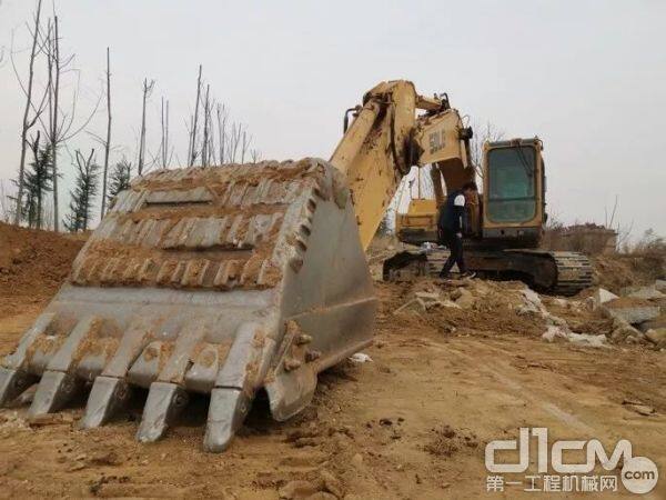 山东临工E6210F挖掘机