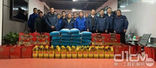 ɽ�������ٿ���������ְ����̸��