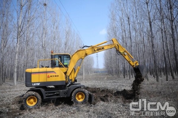 临工建机LG75F轮式挖掘机实景实拍