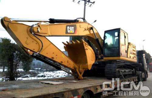 Cat®320GC