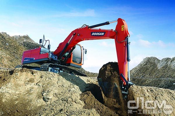 韩国斗山工程机械在华售出32台中型挖掘机
