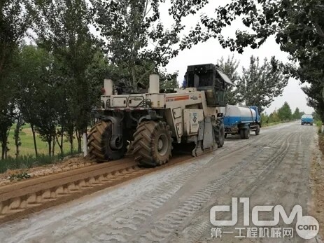 河间东良路等多个WR 2500 S道路冷再生项目