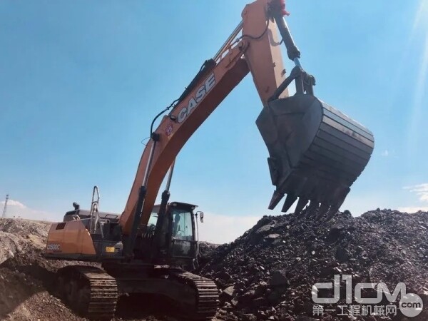 ��˹���500���ھ����׼Һѹ����ϵͳ