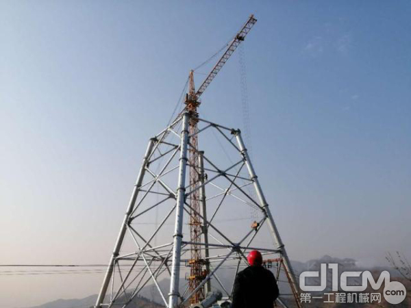 张北—雄安1000千伏特高压交流输变电工程线路工程4S014组塔施工