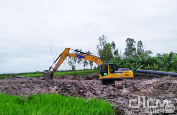 �칤�ڻ���ҵ�ֳ�