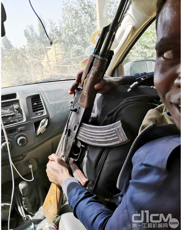 �ͻ���ʿ����;����ͨ����װ������