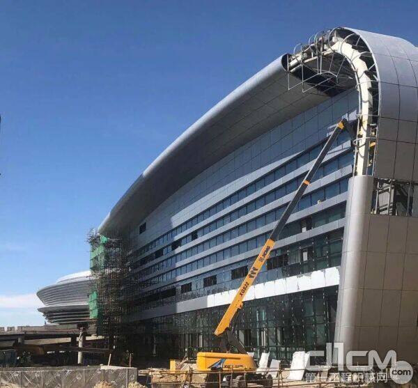 徐工高空作业平台助力乌鲁木齐奥林匹克体育中心建设