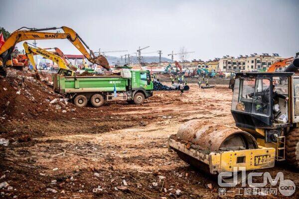 参与过大湾区国家级建设，以及疫情各大工程项目