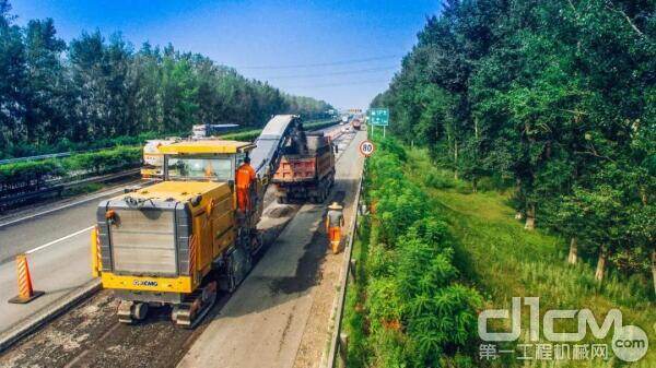 徐工铣刨机施工京沉高速