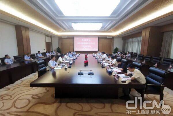 渭南高新区与中联重科土方机械公司签订战略合作协议