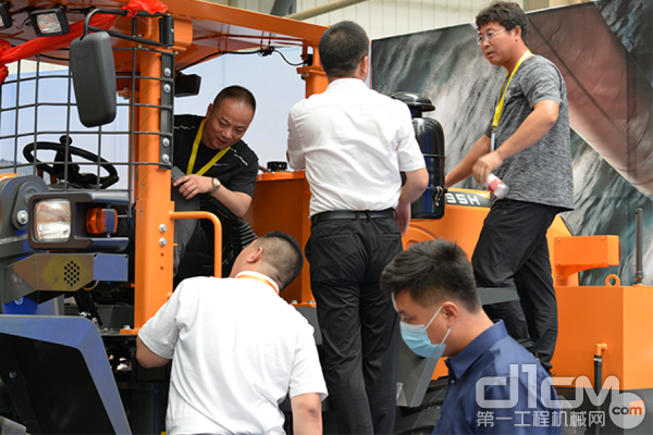 �ͻ��ֳ��ֳ������²���