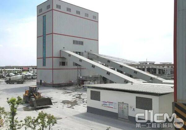位于成都天府新区一家面积超万平方米的搅拌厂