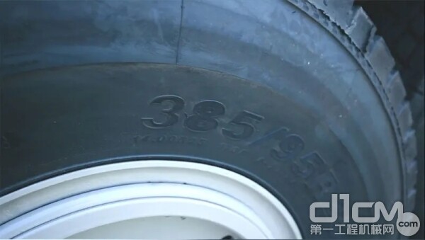 一二桥车轮采用385/95R25全钢子午线轮胎