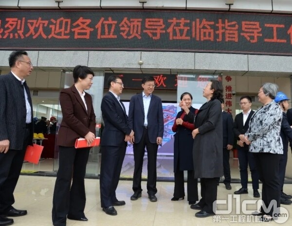 刘莲玉副主任称赞三一集团是工程机械行业的民族“脊梁”