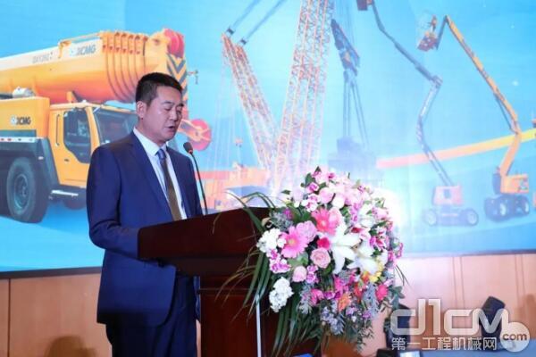 内蒙古顺翔建筑工程有限公司总经理杨海升致欢迎辞 