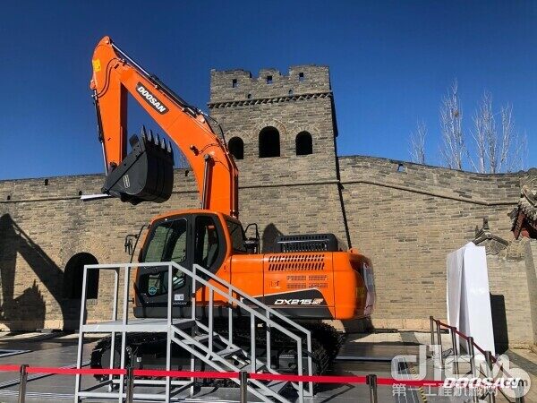 ��ʵ���ɽ���DX215-9C ACE