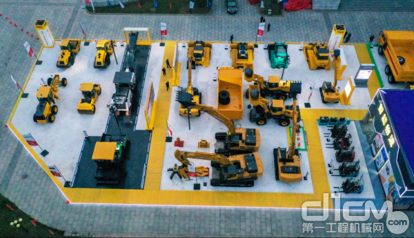 潍柴动力2021年商务大会工程机械室外展示