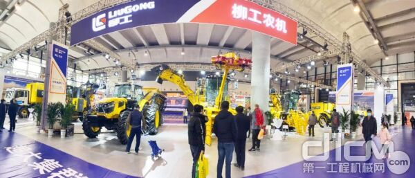  柳工农机携新品参展第五届中国东盟糖业博览会