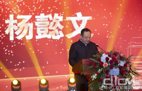 中共娄底市委副书记、娄底市人民政府市长 杨懿文