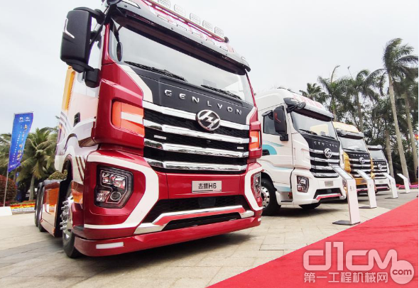 红岩贬6系列重卡