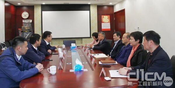 山河智能副总裁龙居才一行到访中国工程机械工业协会
