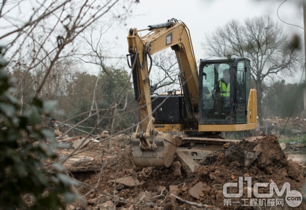 CAT307