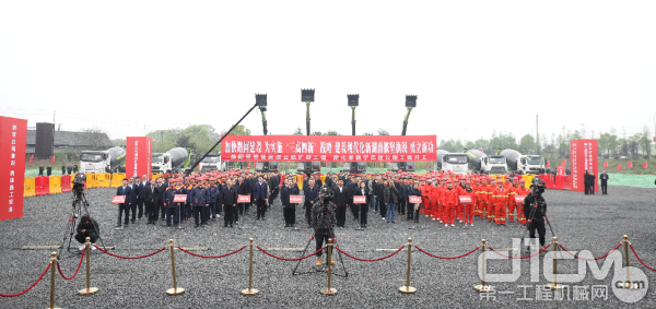 ���뱾�θ��ٹ��̽���ģ�Ϊ�����ؿ�E-10ϵ���е�ZE205E-10��ZE245E-10�ھ��